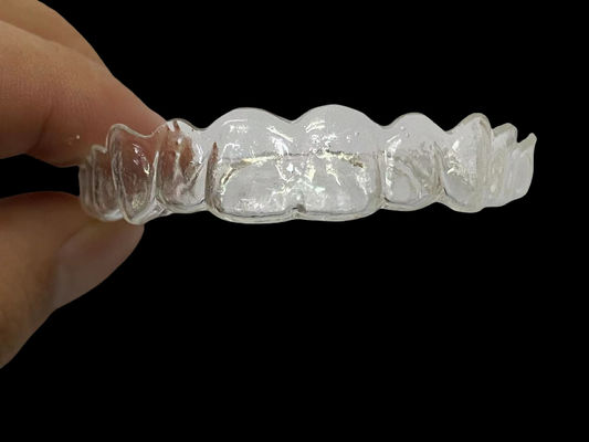 Rintisan Invisalign yang ringan dan tahan korosi untuk penggunaan ortodontik